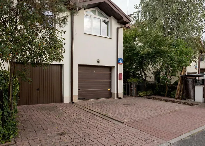 Mokotow Cosy House By Bookinghost وارسو