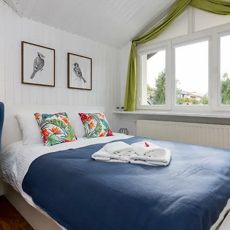 Lägenhet Mokotow Cosy House By Bookinghost